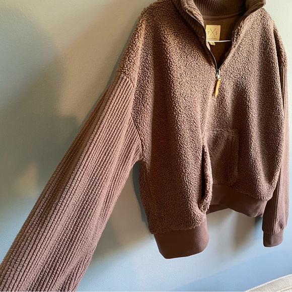 Thread & Supply Pullover Women’s Large - Picture 5 of 5